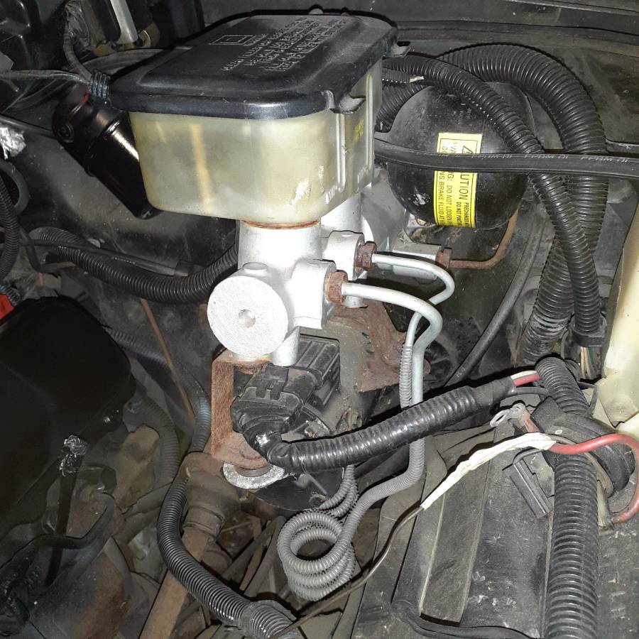 Olds-custom-cruiser-1986-blue-1