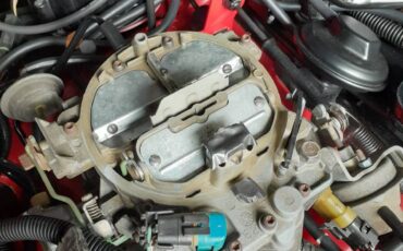 Olds-custom-cruiser-1986-blue-4