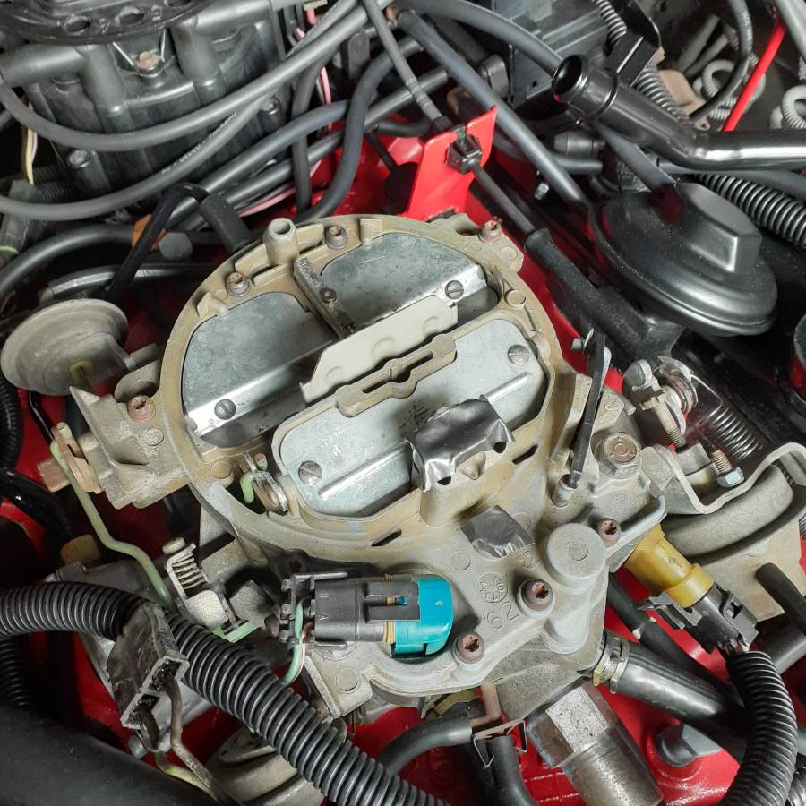 Olds-custom-cruiser-1986-blue-4