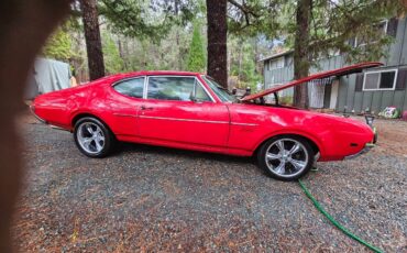 Olds-cutlass-1967-silver-9