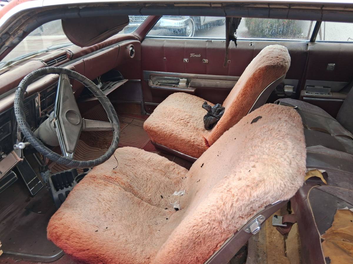 Olds-toronado-1967-3