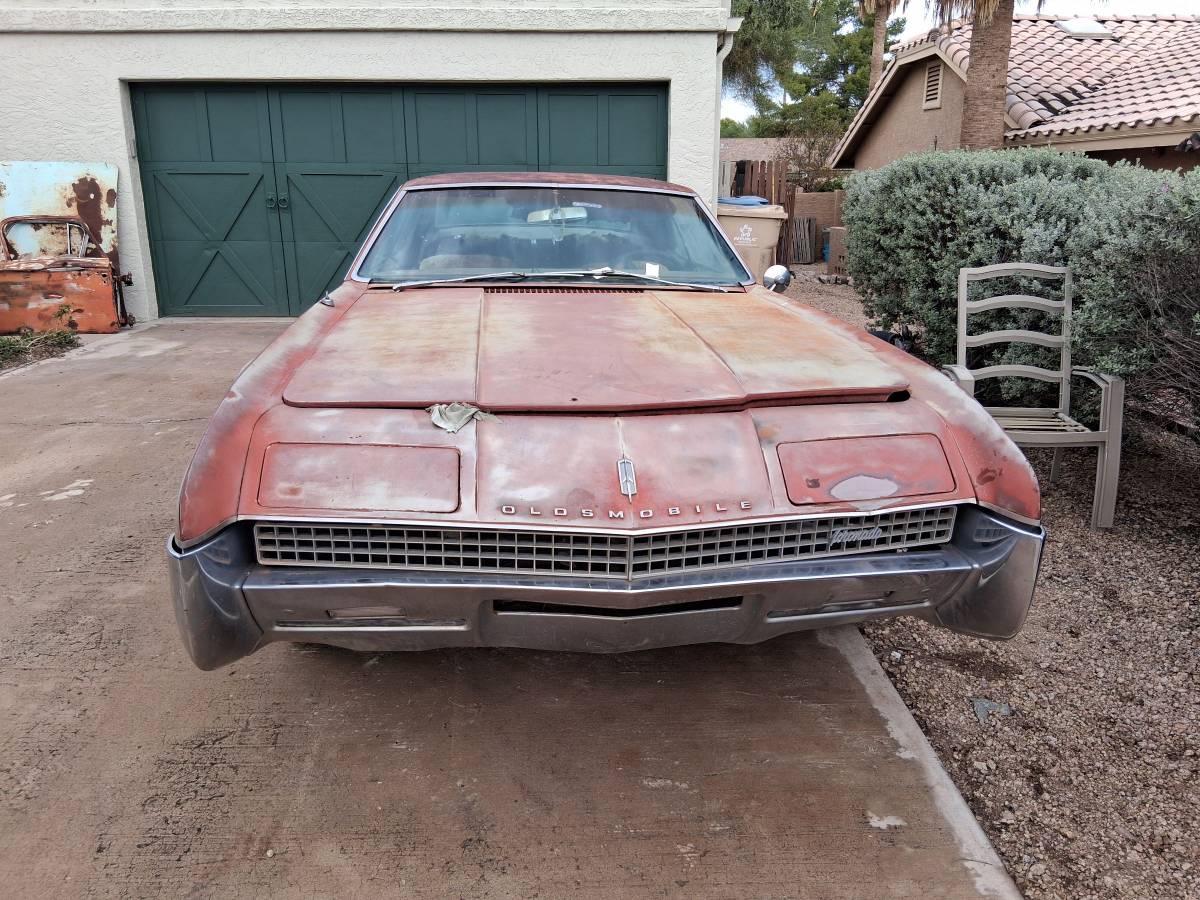 Olds-toronado-1967-4