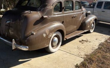 Oldsmobile-1937-brown-13