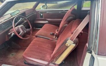 Oldsmobile-1983-8