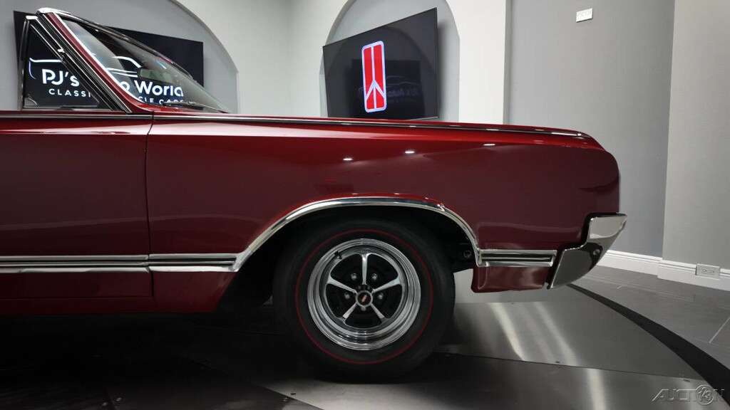 Oldsmobile-442-1965-13