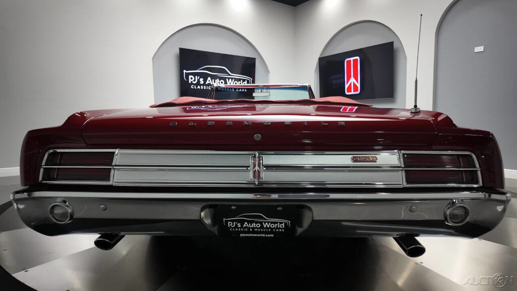 Oldsmobile-442-1965-23