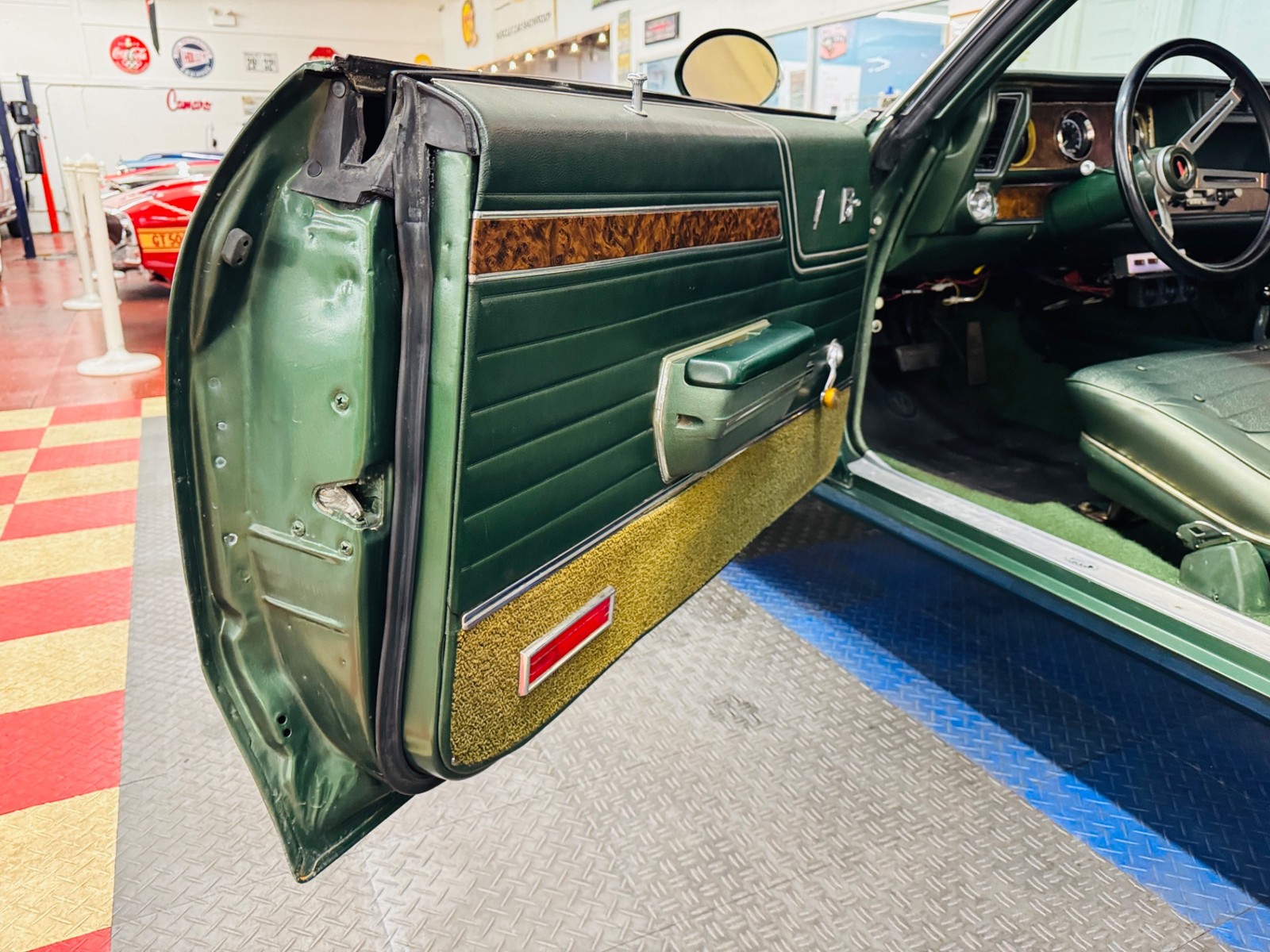 Oldsmobile-442-1970-2-Door-37