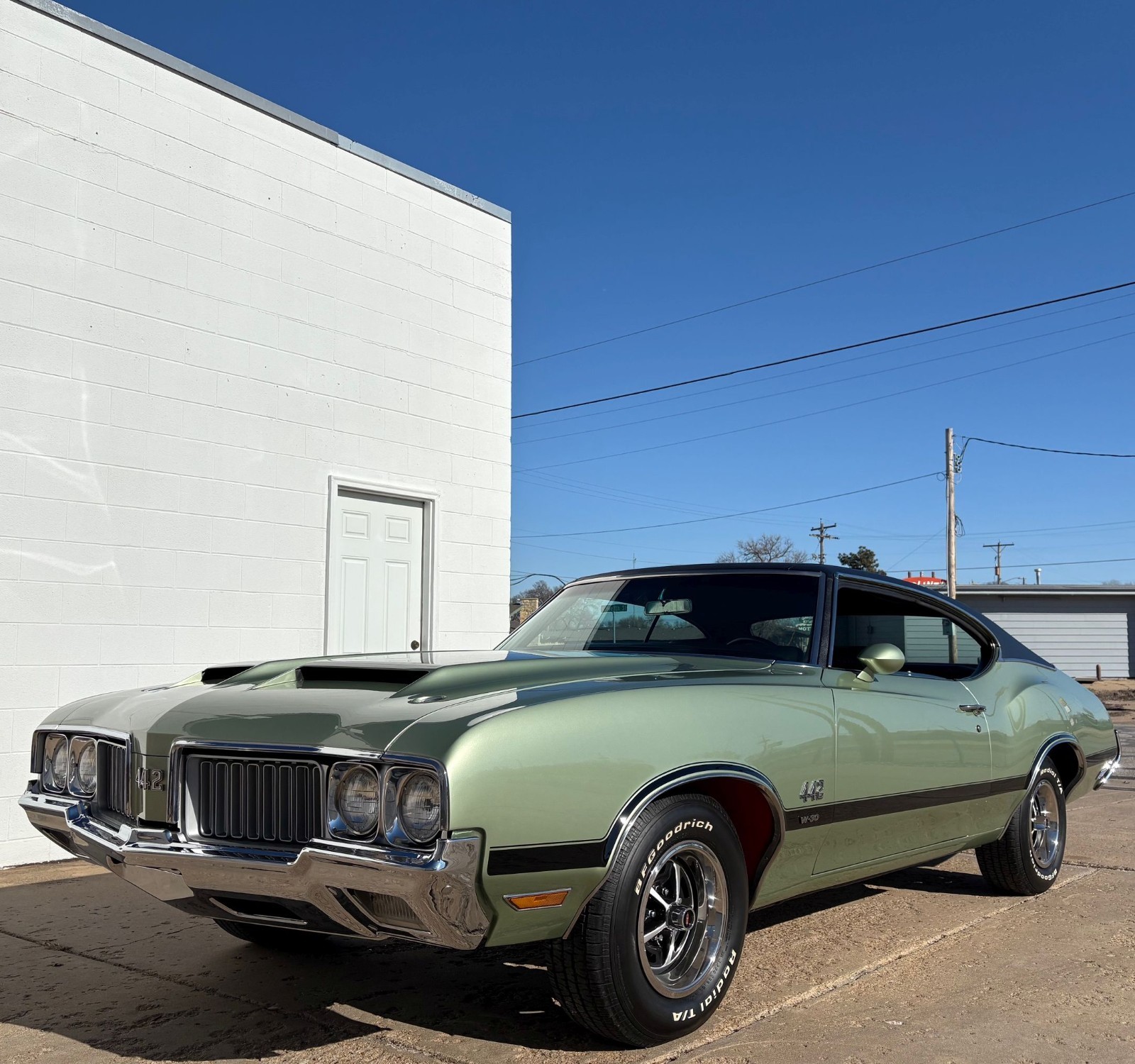 Oldsmobile-442-1970-Coupe-2