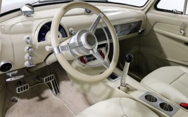 Oldsmobile-88-1951-Coupe-13