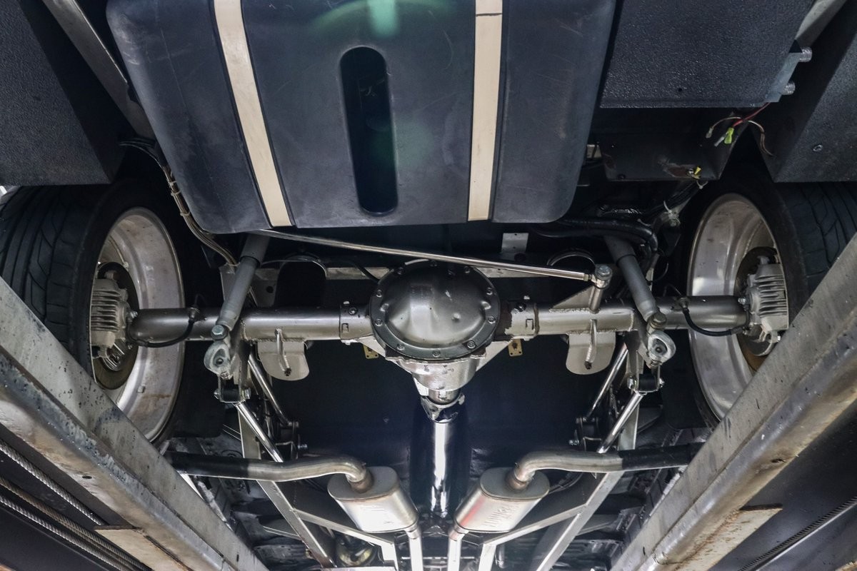 Oldsmobile-88-1951-Coupe-22