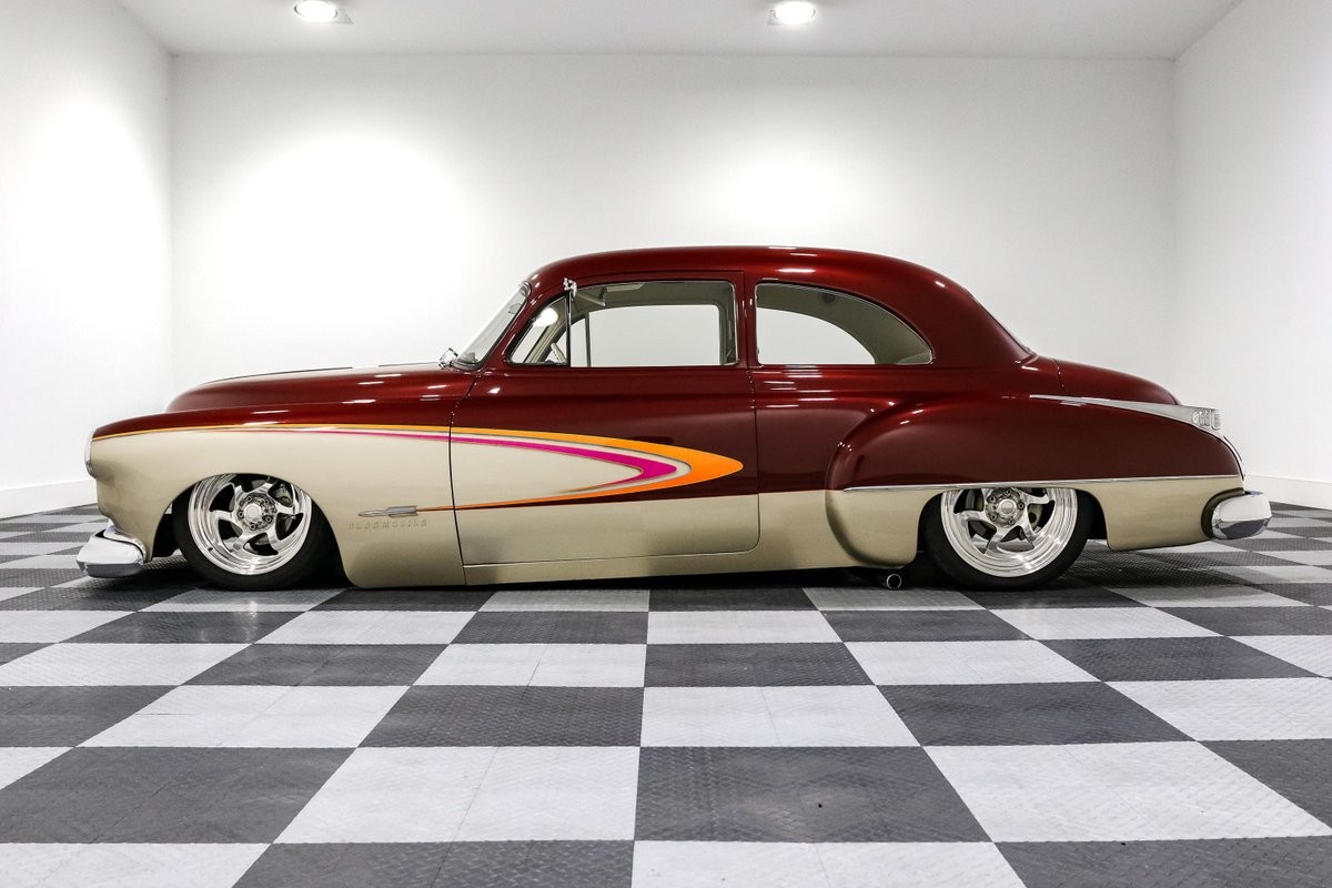 Oldsmobile-88-1951-Coupe-3