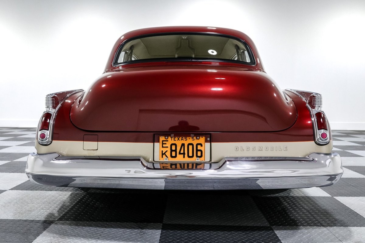 Oldsmobile-88-1951-Coupe-5