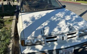 Oldsmobile-88-1990-white-4