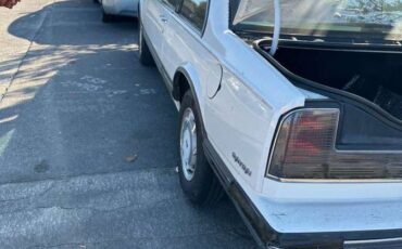 Oldsmobile-88-1990-white-7