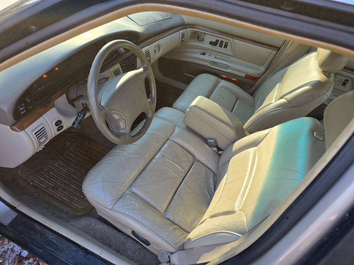 Oldsmobile-88-1996-1