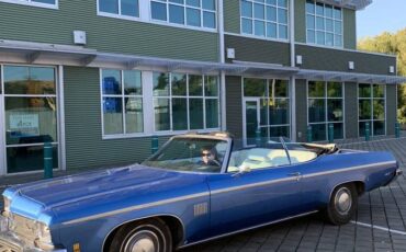 Oldsmobile-88-convertible-1973-blue