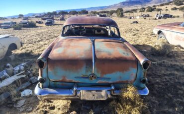 Oldsmobile-98-1955-green-10