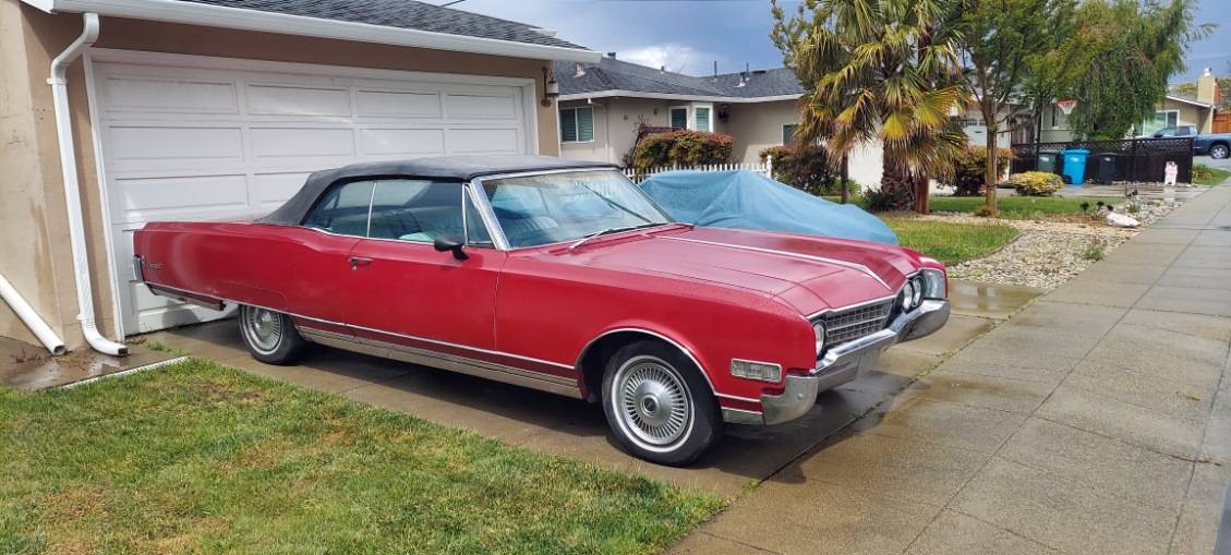 Oldsmobile-98-1965-red-1