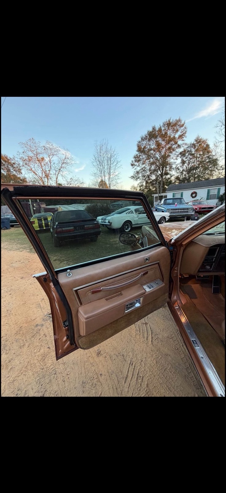 Oldsmobile-Custom-Cruiser-1978-5