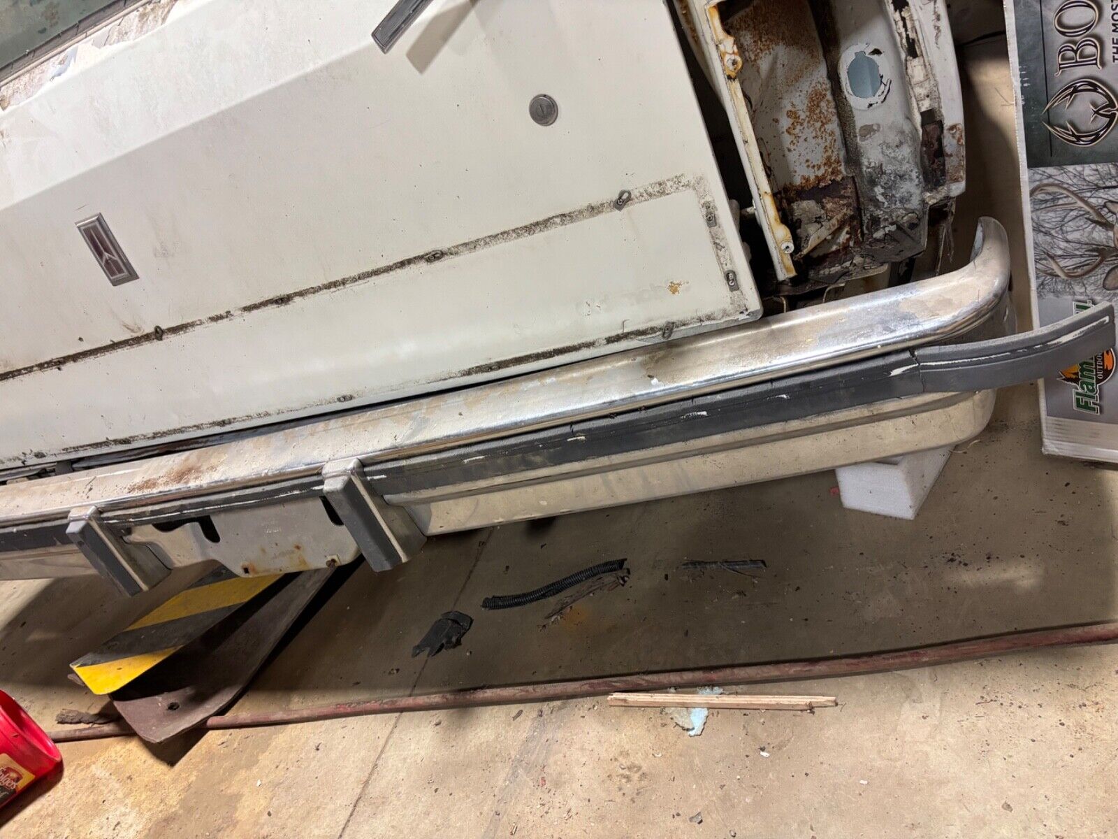 Oldsmobile-Custom-Cruiser-1984-Cab-Chassis-1