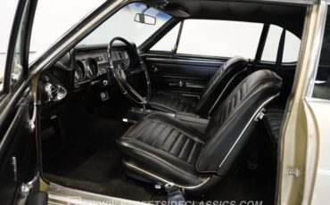 Oldsmobile-Cutlass-1967-Champagne-Metallic-Black-2