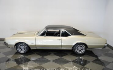 Oldsmobile-Cutlass-1967-Champagne-Metallic-Black-20