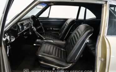 Oldsmobile-Cutlass-1967-Champagne-Metallic-Black-21