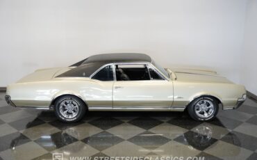 Oldsmobile-Cutlass-1967-Champagne-Metallic-Black-27