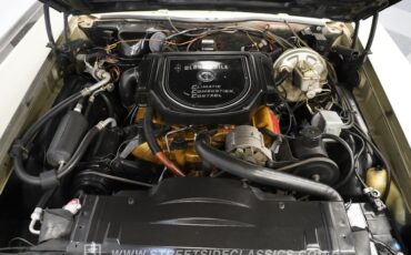 Oldsmobile-Cutlass-1967-Champagne-Metallic-Black-3