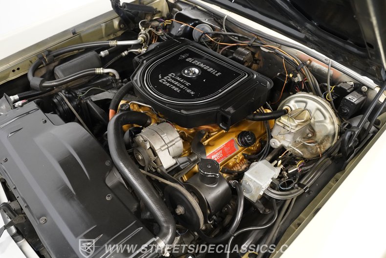 Oldsmobile-Cutlass-1967-Champagne-Metallic-Black-40