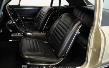 Oldsmobile-Cutlass-1967-Champagne-Metallic-Black-45