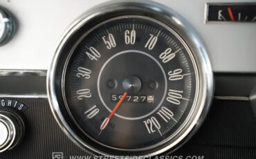 Oldsmobile-Cutlass-1967-Champagne-Metallic-Black-49