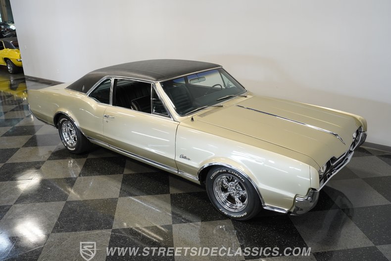 Oldsmobile-Cutlass-1967-Champagne-Metallic-Black-7