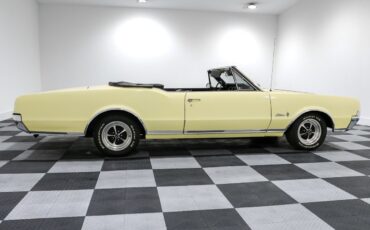 Oldsmobile-Cutlass-1967-Convertible-11