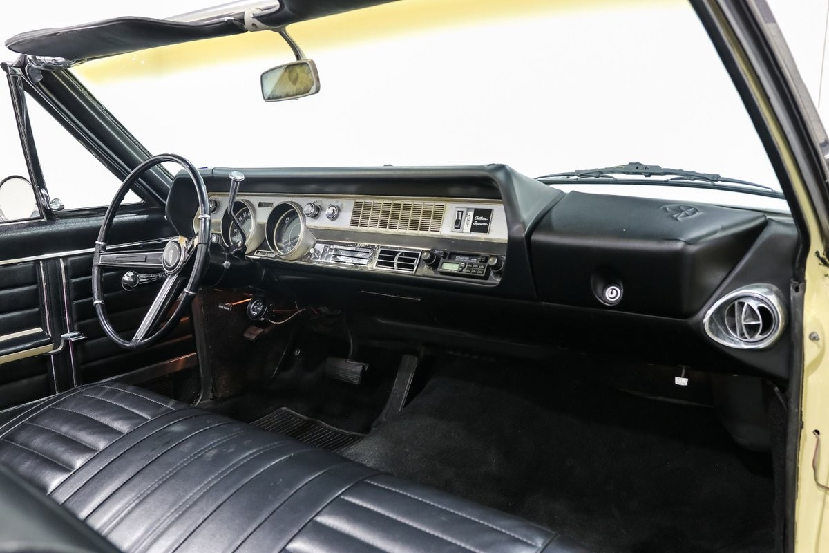 Oldsmobile-Cutlass-1967-Convertible-20