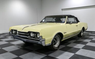 Oldsmobile-Cutlass-1967-Convertible-4