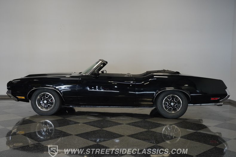 Oldsmobile-Cutlass-1970-Black-Black-1