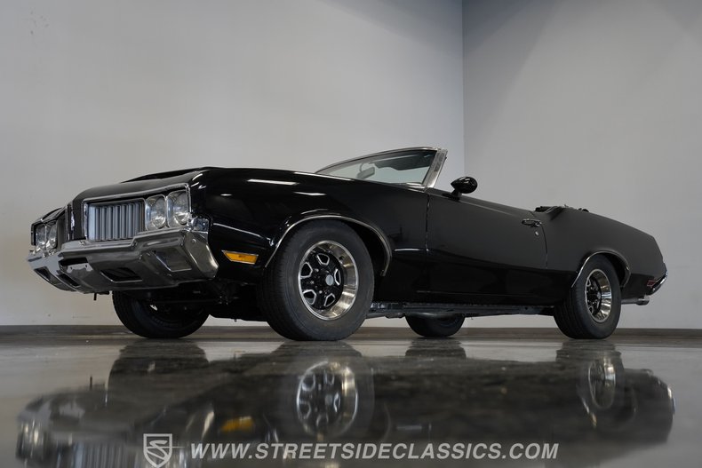 Oldsmobile-Cutlass-1970-Black-Black-15