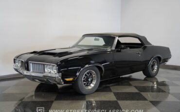 Oldsmobile-Cutlass-1970-Black-Black-2