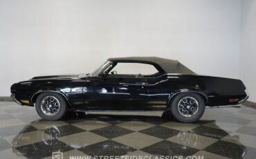 Oldsmobile-Cutlass-1970-Black-Black-3