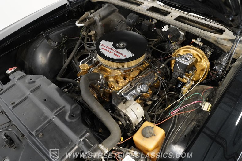 Oldsmobile-Cutlass-1970-Black-Black-34