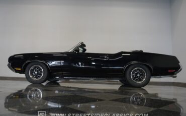 Oldsmobile-Cutlass-1970-Black-Black