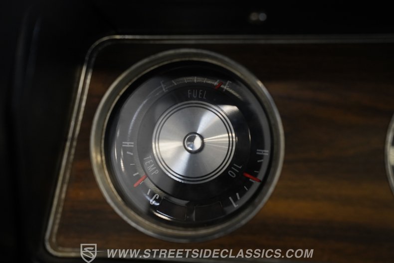 Oldsmobile-Cutlass-1970-Black-Black-45