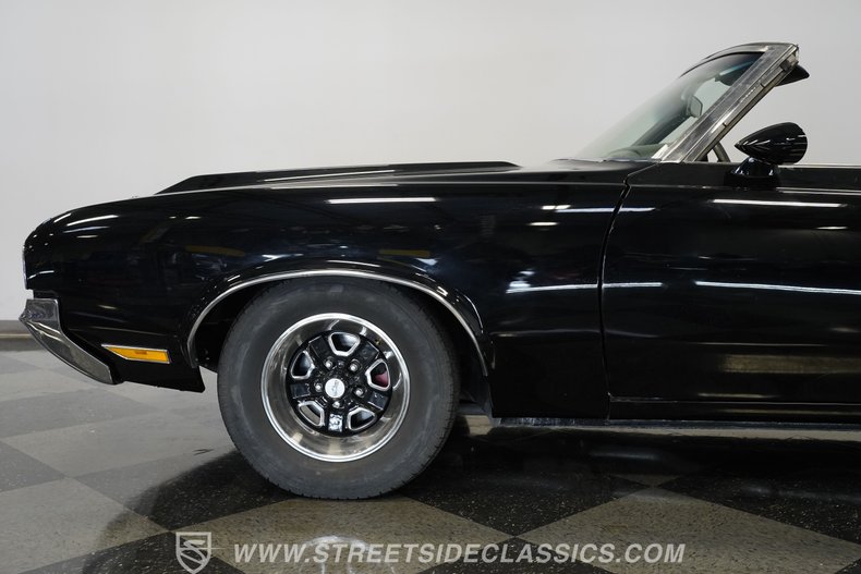 Oldsmobile-Cutlass-1970-Black-Black-9