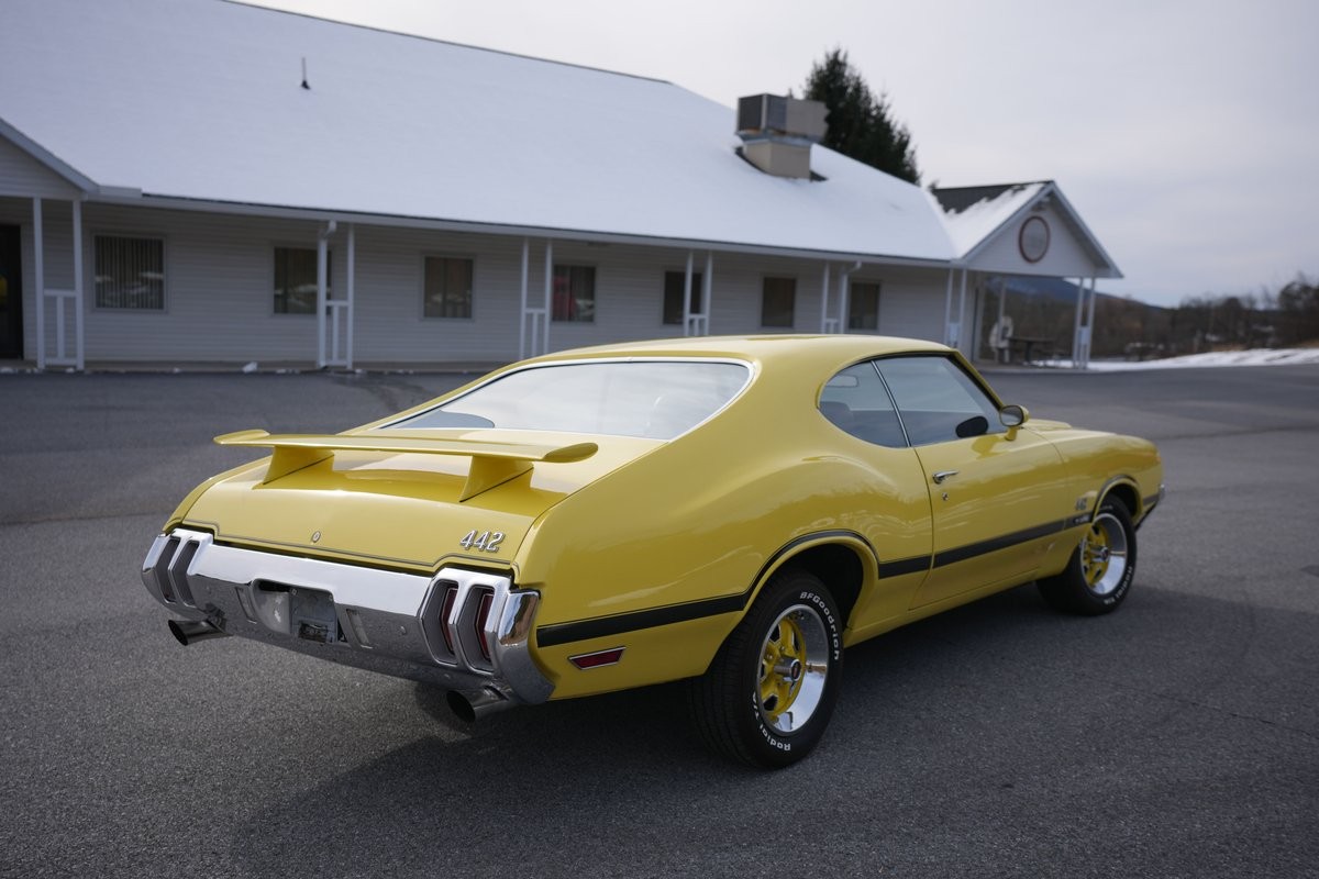 Oldsmobile-Cutlass-1970-Coupe-10