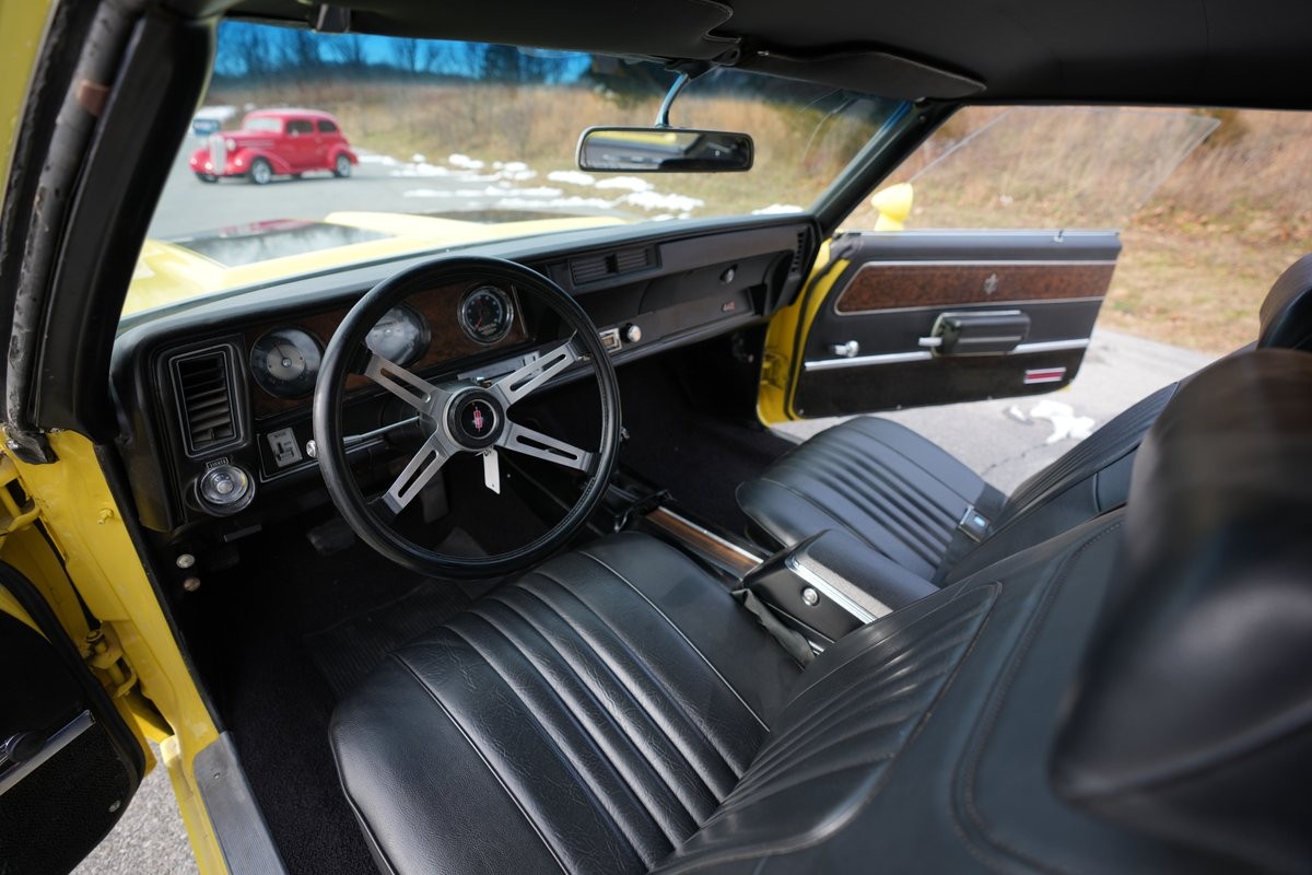 Oldsmobile-Cutlass-1970-Coupe-12