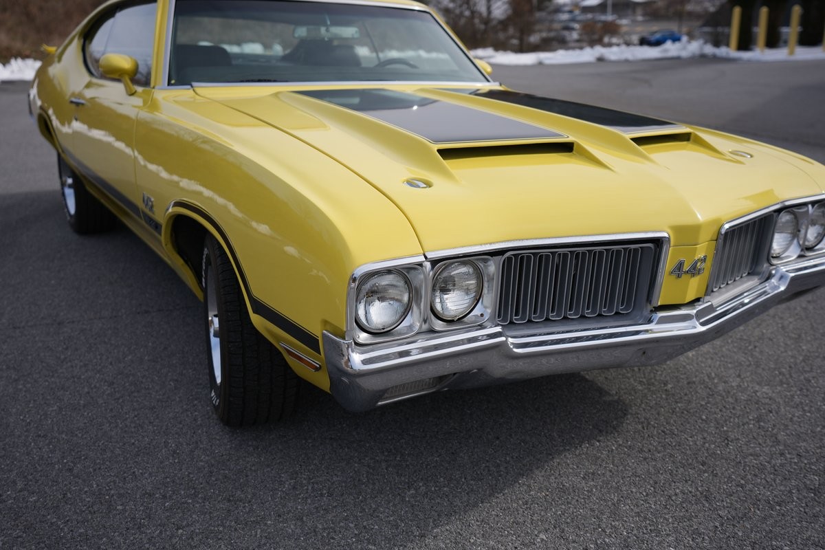 Oldsmobile-Cutlass-1970-Coupe-17