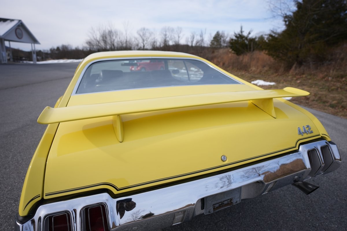 Oldsmobile-Cutlass-1970-Coupe-35