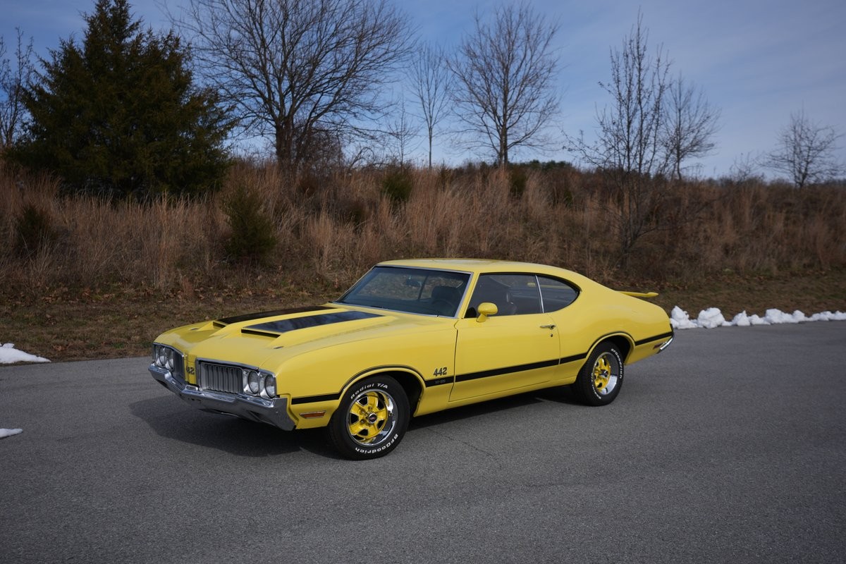 Oldsmobile-Cutlass-1970-Coupe