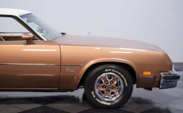 Oldsmobile-Cutlass-1976-Coupe-27